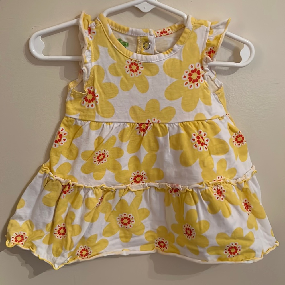 Sesame Street ruffle dress w/ red and yellow flowers, 3-6M